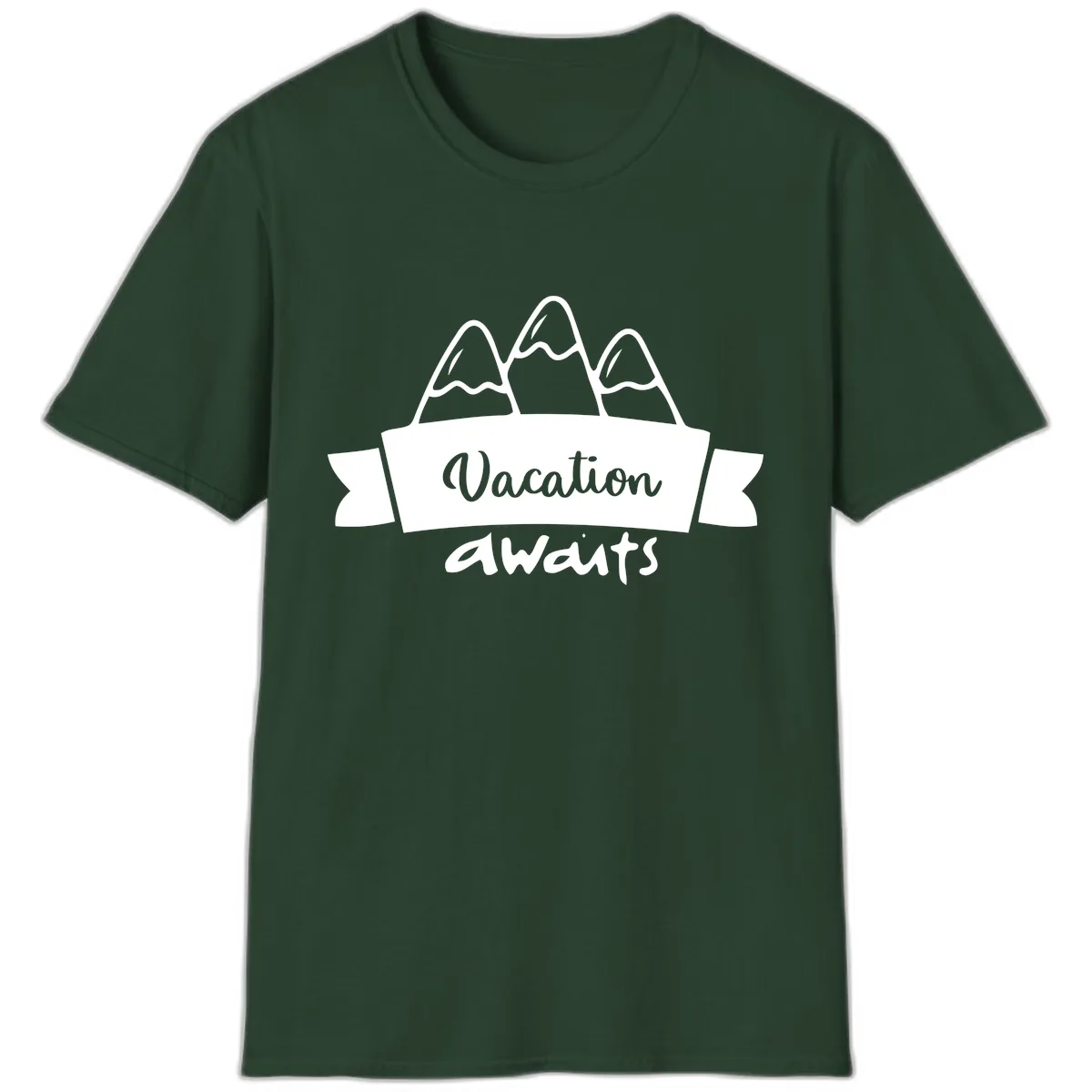 Vacation Awaits Mountain Banner T-Shirt in Forest Green