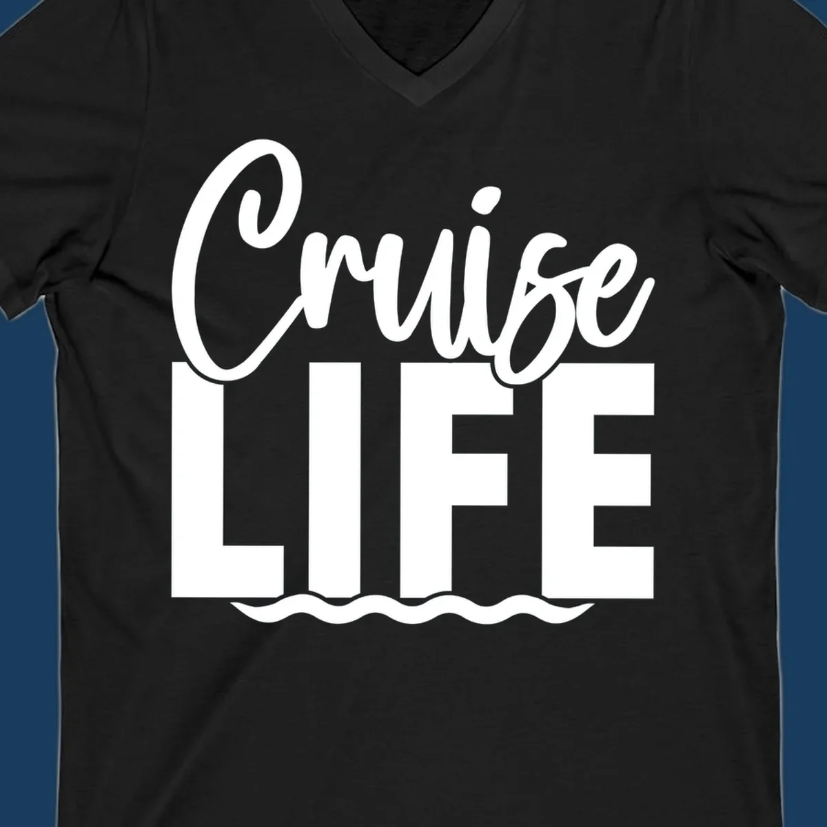 White text 'Cruise LIFE' with wavy lines underneath, representing the cruise life.