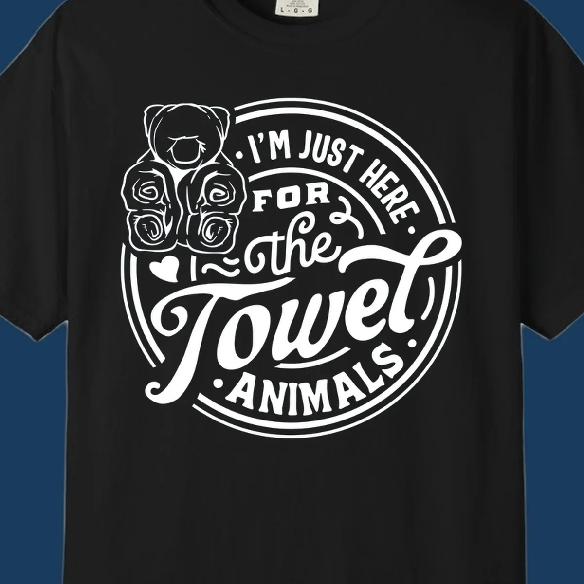 Circular design with a teddy bear made of towels and text about towel animals, for a towel-animal-cruise theme.