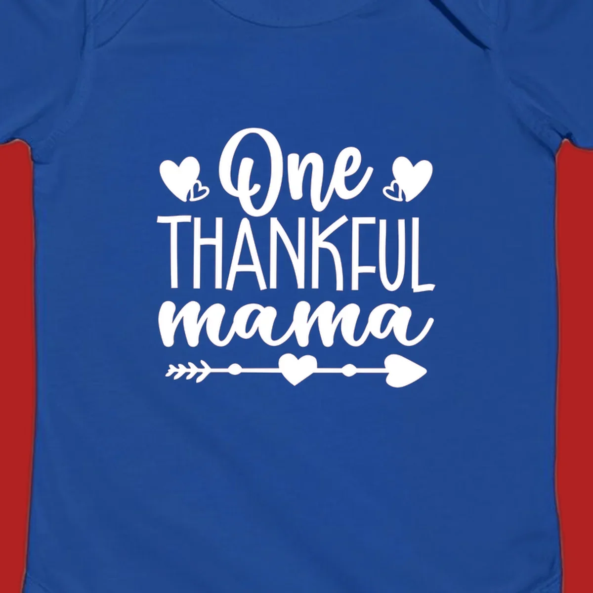 Typography design with hearts and an arrow that says "One THANKFUL mama".