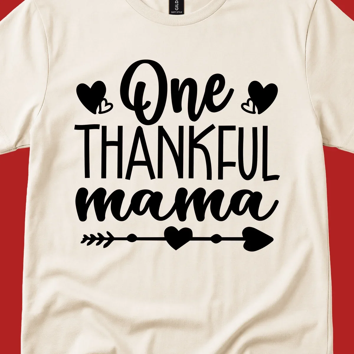 Typography design with hearts and an arrow that says "One THANKFUL mama".