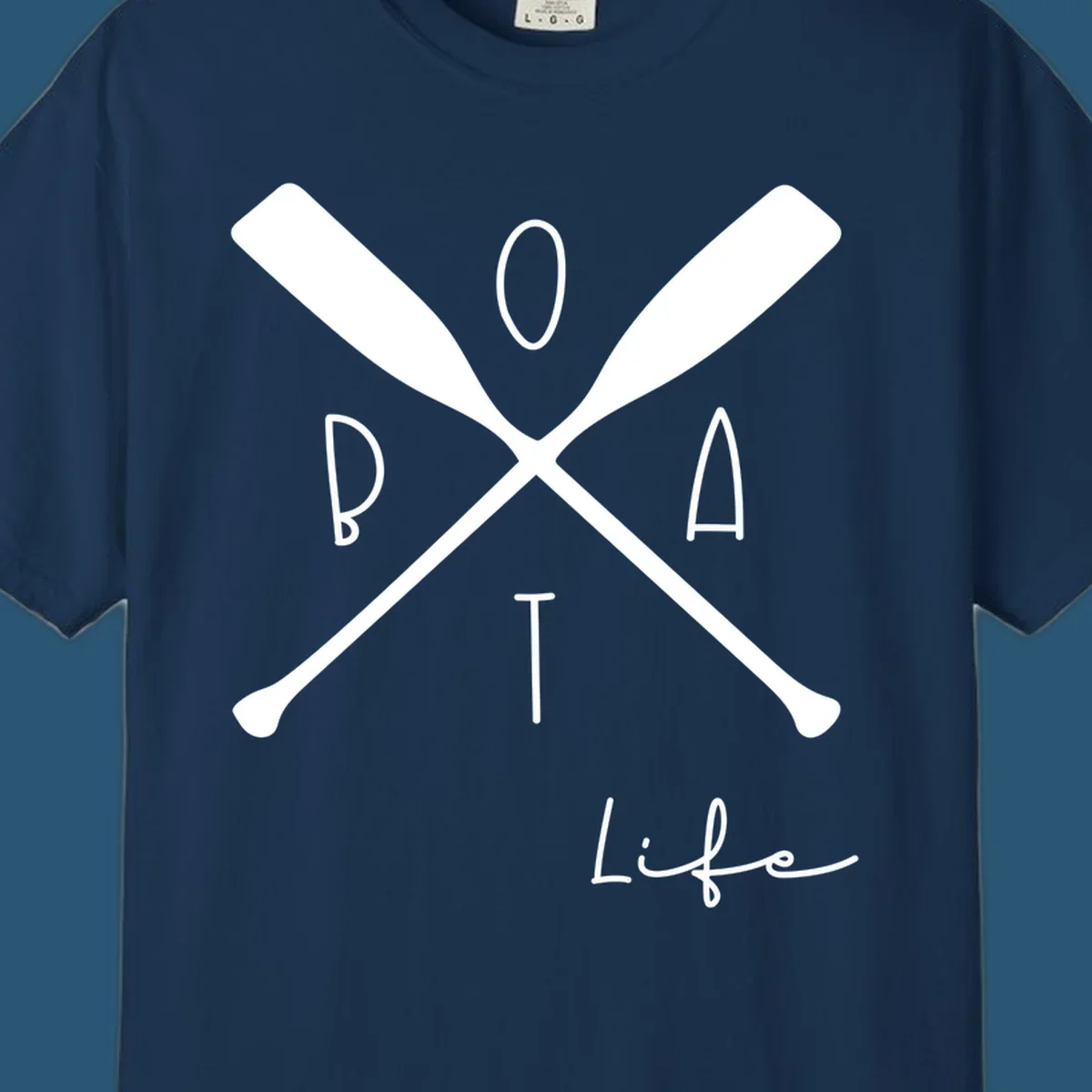 Boat life design with crossed oars and text, featuring the words BOAT and Life.
