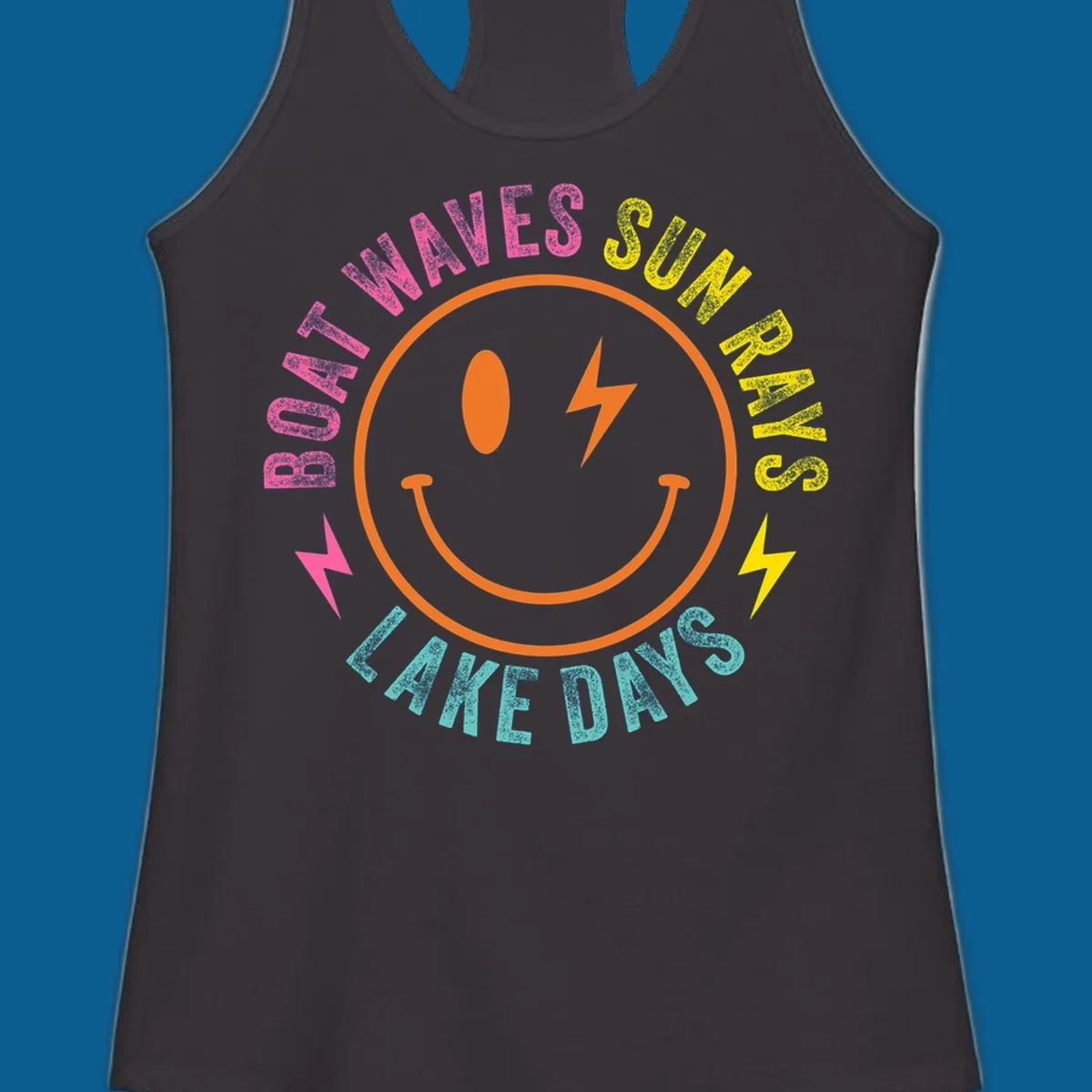 Smiley face with lightning bolt and text 'BOAT WAVES SUN RAYS LAKE DAYS' in a circle. Lake-life smiley.