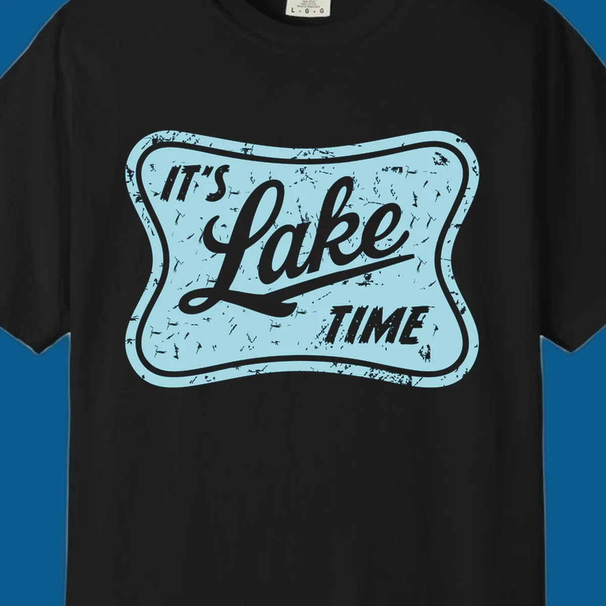 Vintage distressed sign with text 'IT'S LAKE TIME', perfect for lake life enthusiasts.
