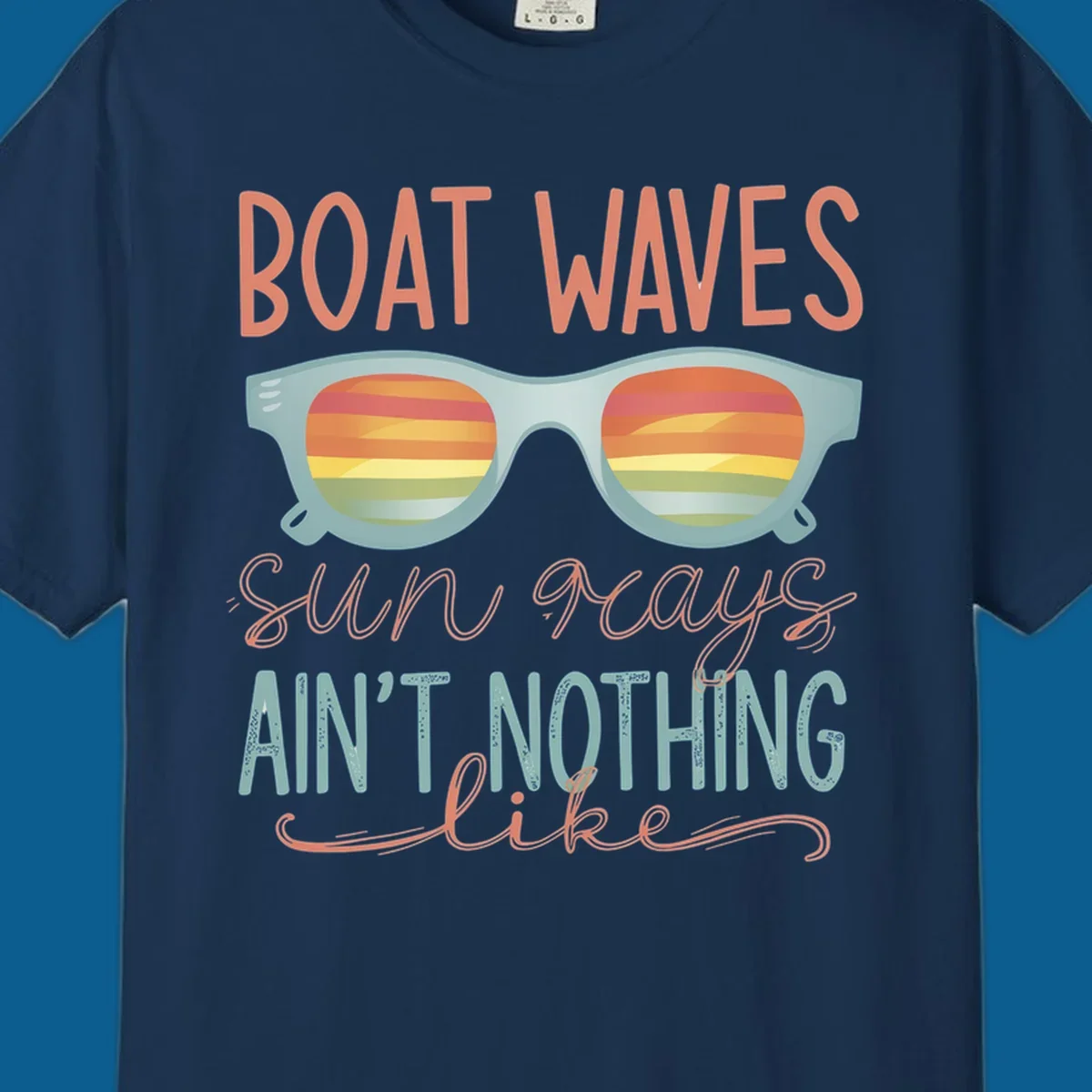 Boat waves and sunglasses with sunset reflection, text says 'sun rays ain't nothing like'