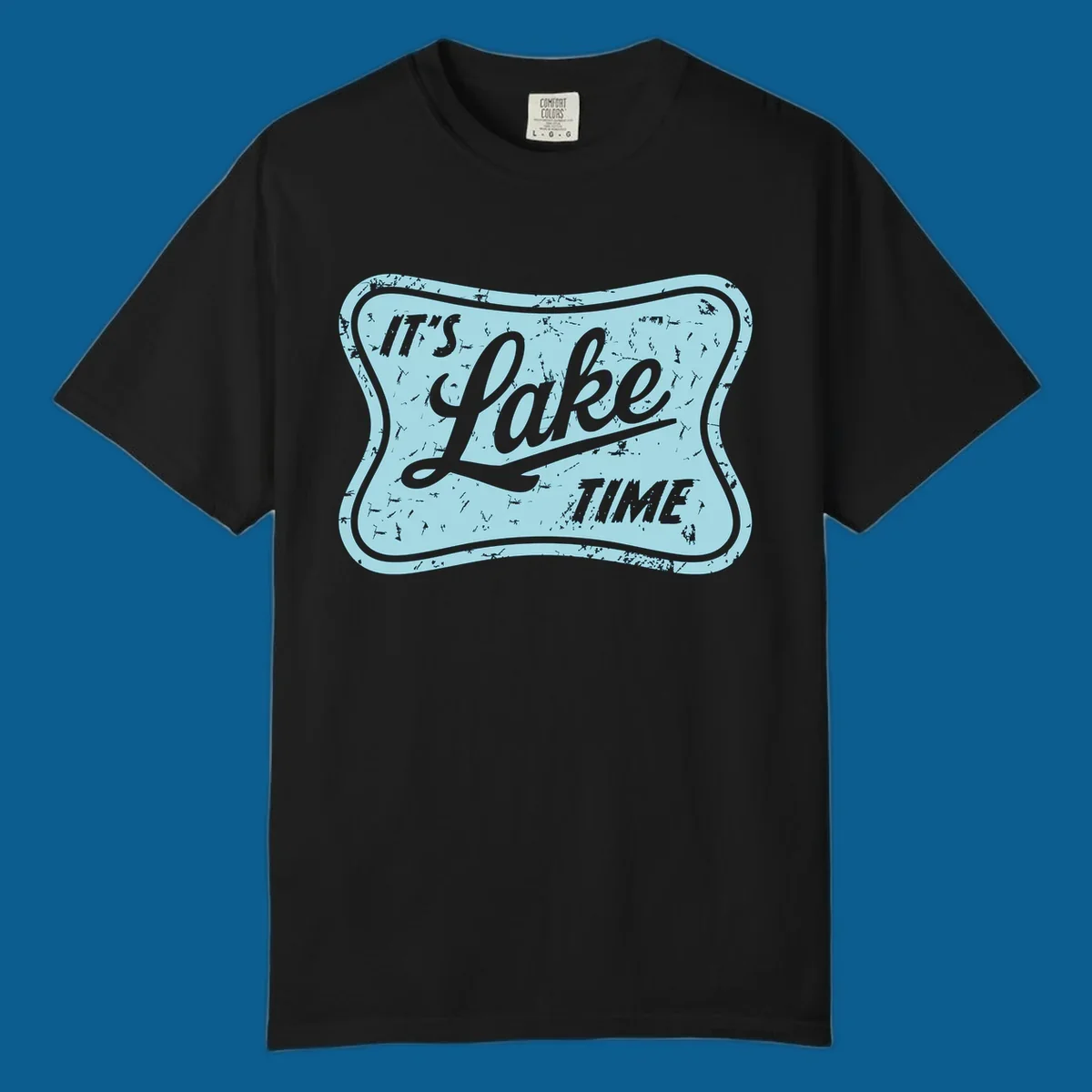 Vintage distressed sign with text 'IT'S LAKE TIME', perfect for lake life enthusiasts.