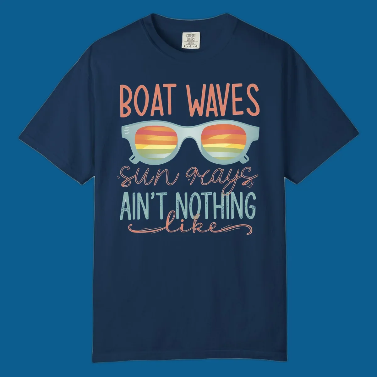 Boat waves and sunglasses with sunset reflection, text says 'sun rays ain't nothing like'