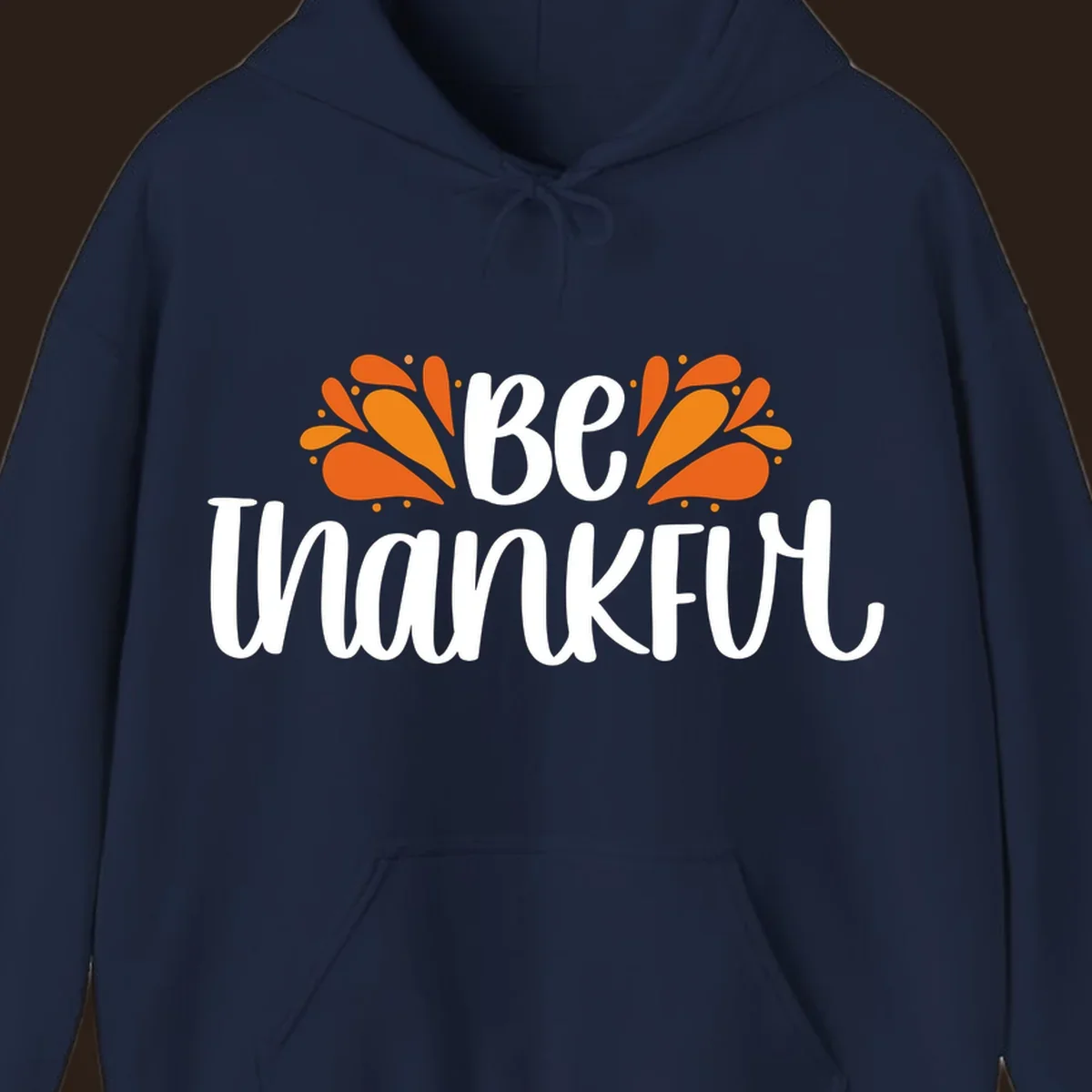 Be Thankful fall leaves typography design