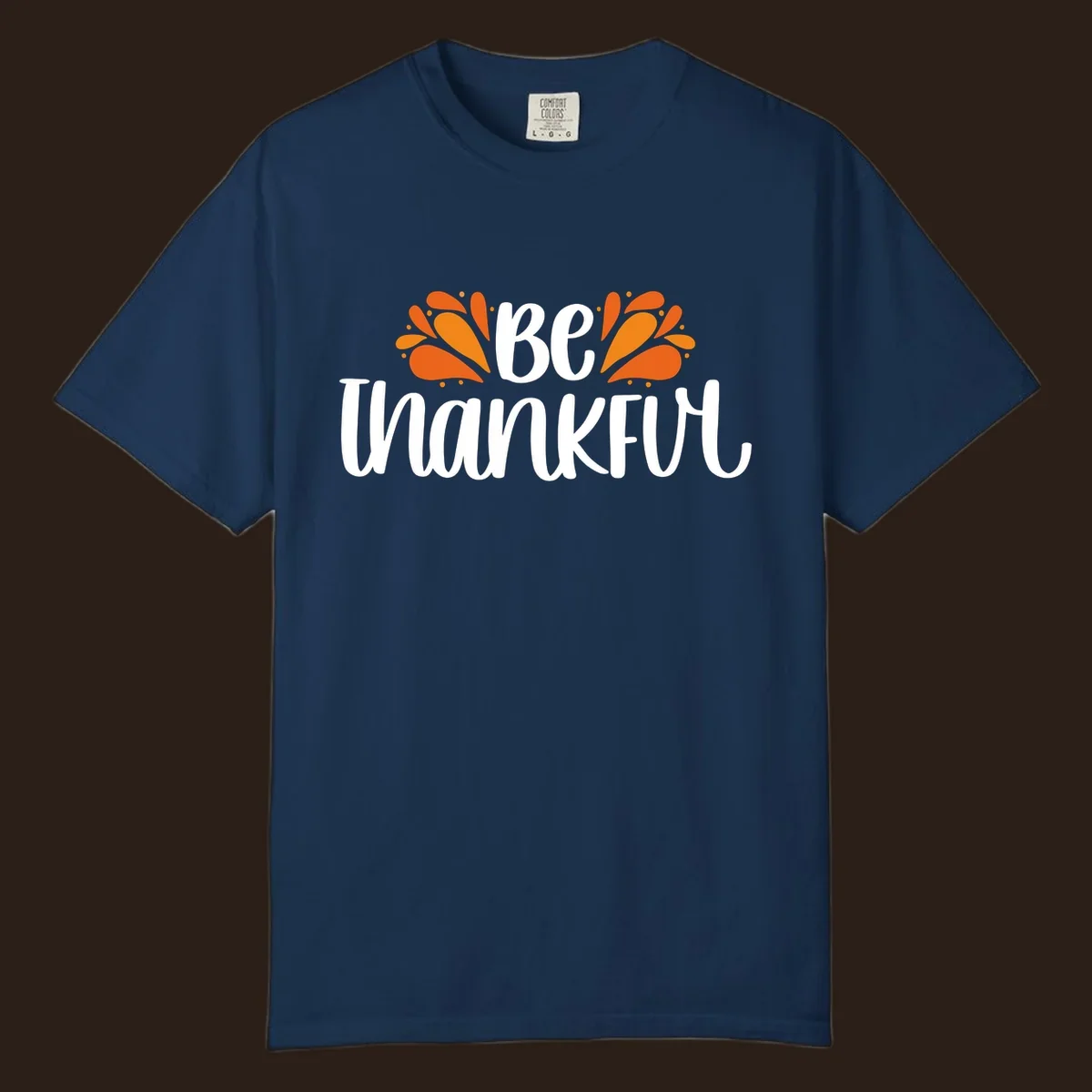 Be Thankful fall leaves typography design